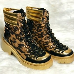 Women Leopard print boot